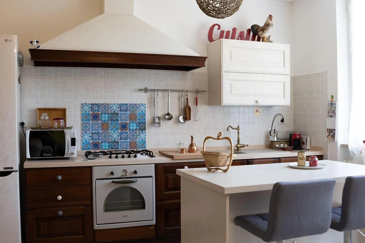 4 Passi Dal Centro Apartment Sarzana Italy